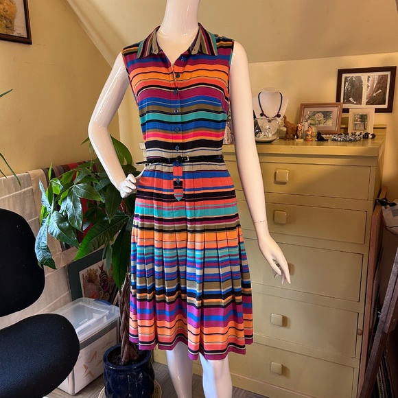 Calvin Klein Button Front Sleeveless Pleated Dress - Picture 7 of 10